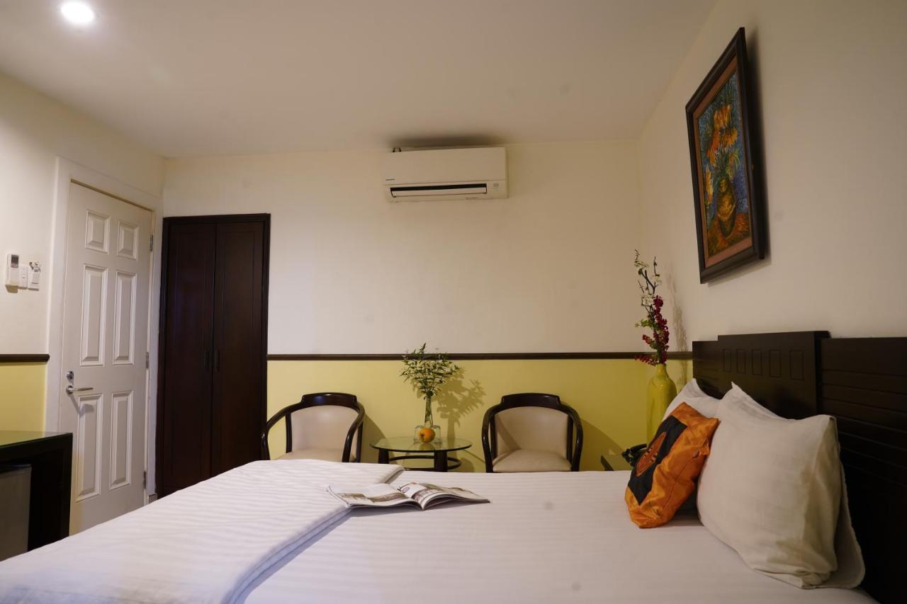 Trang An Hotel - 5 Minutes Landmark 81 Ho Chi Minh City Exterior photo