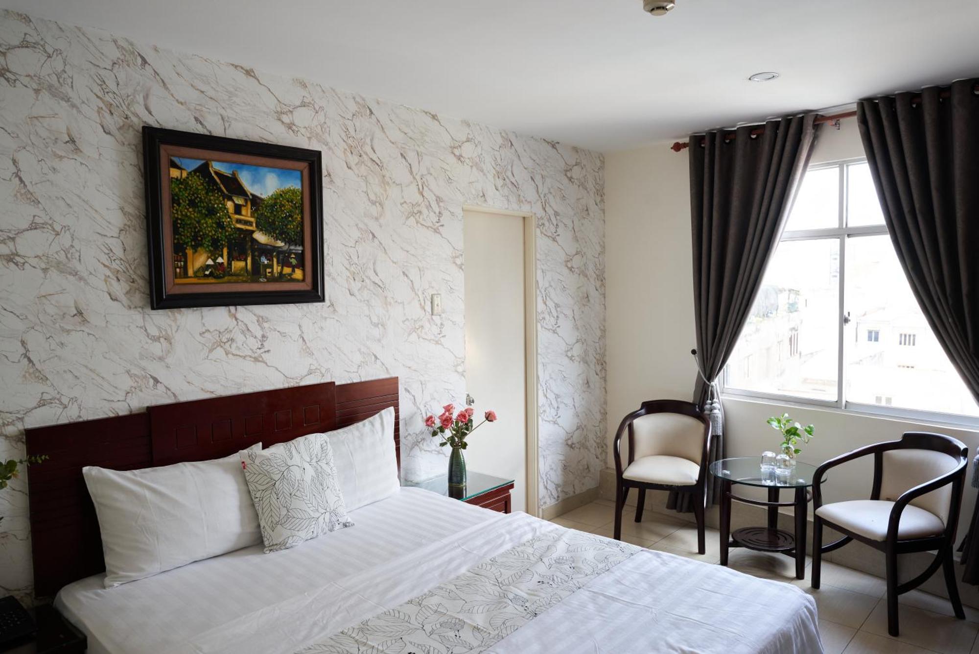 Trang An Hotel - 5 Minutes Landmark 81 Ho Chi Minh City Exterior photo
